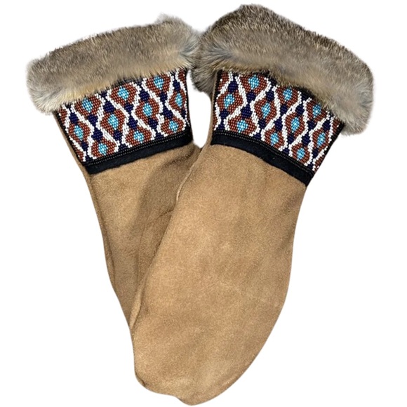 RYSY SHORT CUFF MITTEN IN BROWN - Picture 15 of 15